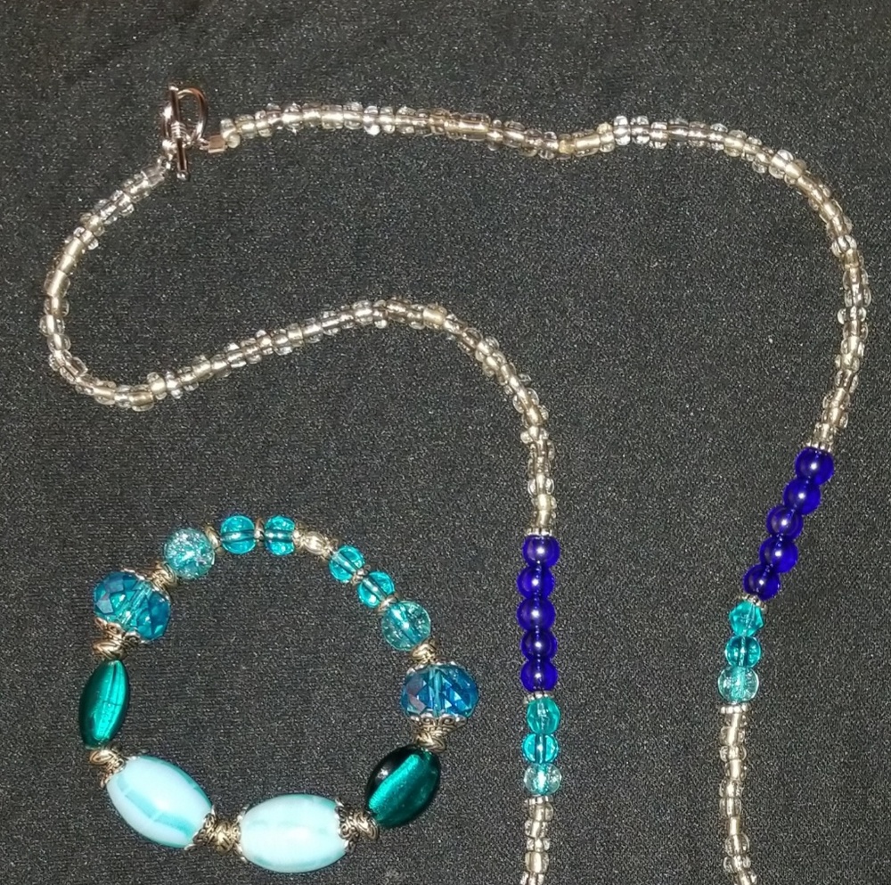 Jewlery - Picture 2 of 7